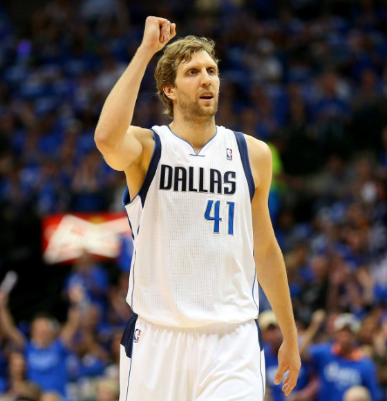 国足500万挣得少！徐亮：扣完税也就300万 已是日韩球员三分之一 还怎么降