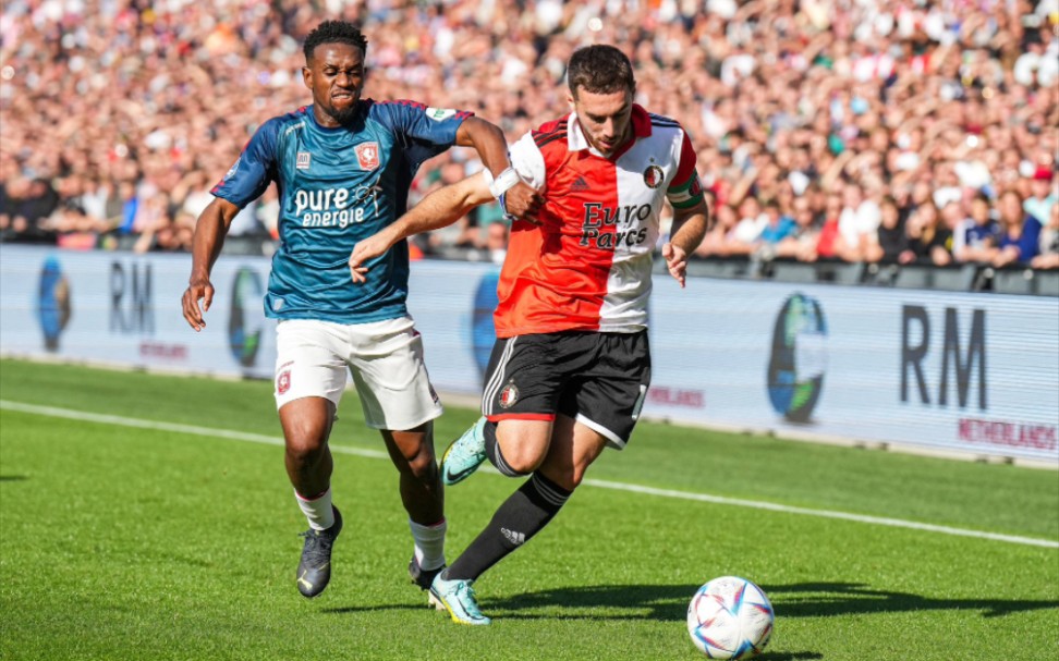 巴黎奥运会开幕式又一乌龙 五环旗竟被挂反